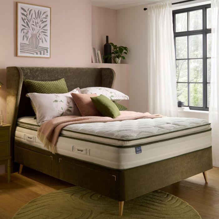 Side view of Silentnight Comfort Breathe™ Plus 2100 Pocket Pillowtop Mattress