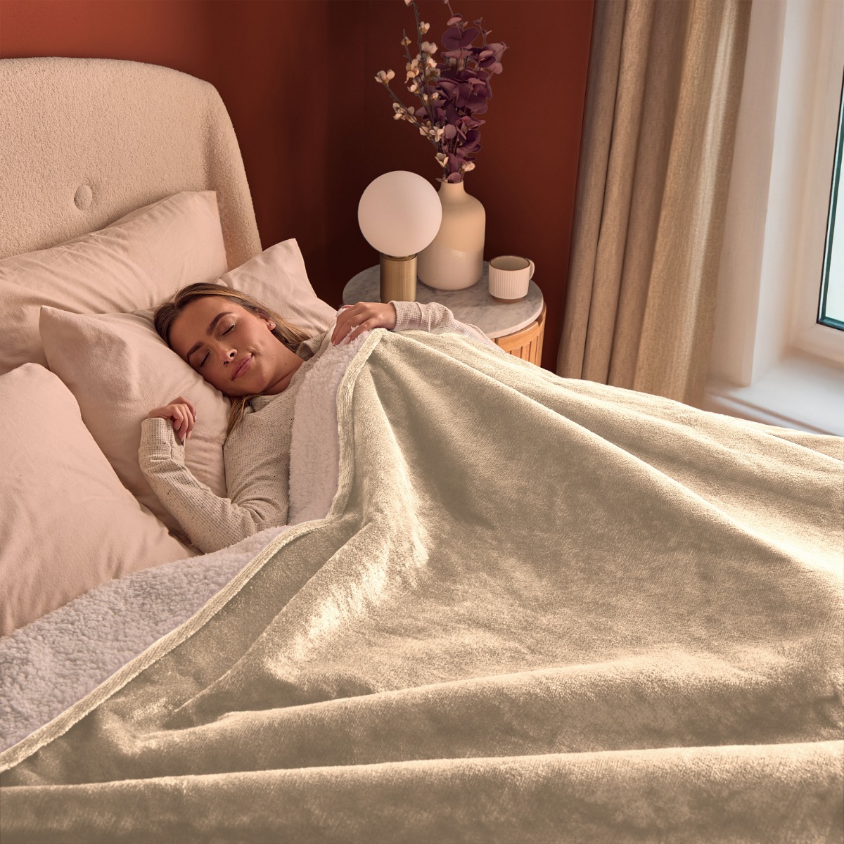Image of Silentnight Heat Genie Giant Blanket - Berry