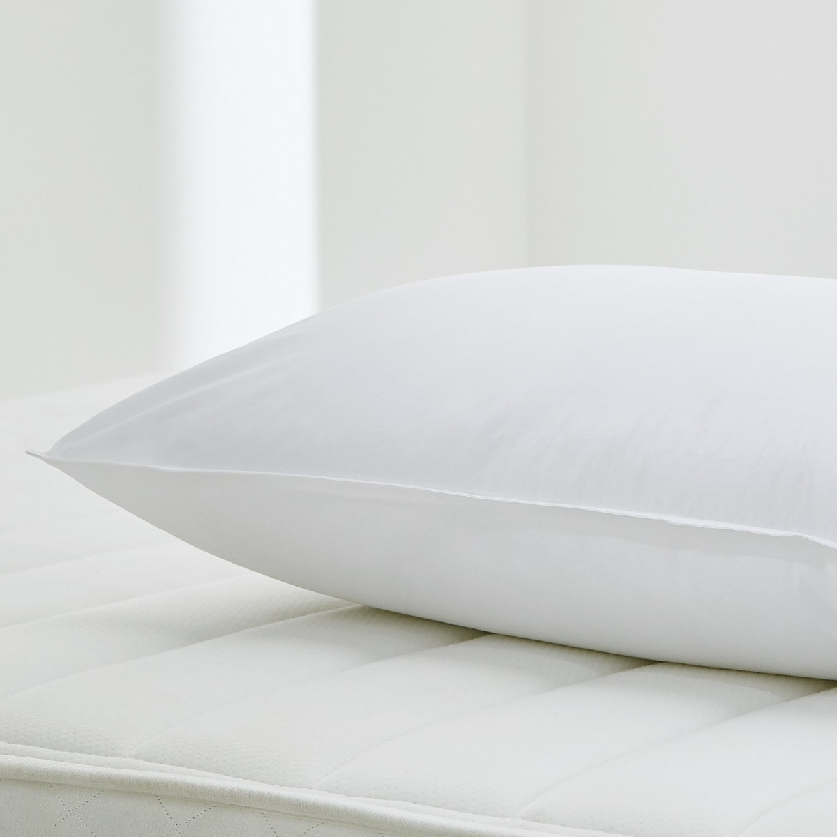 Image of Silentnight Luxury Pocket Sprung Pillow - Medium