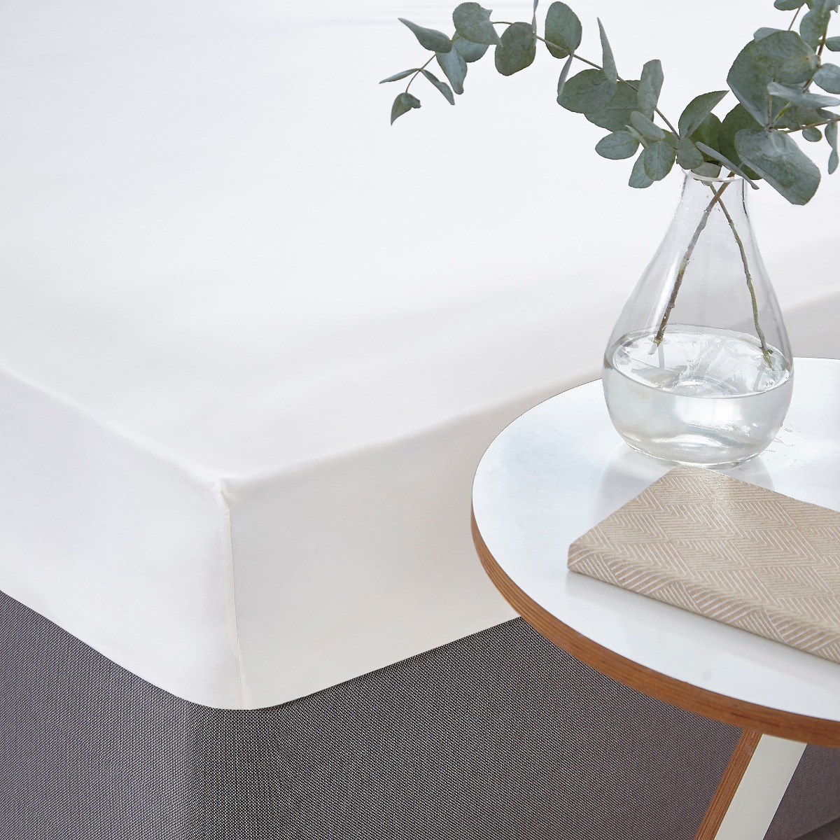 Supersoft Waterproof Mattress Protector Silentnight